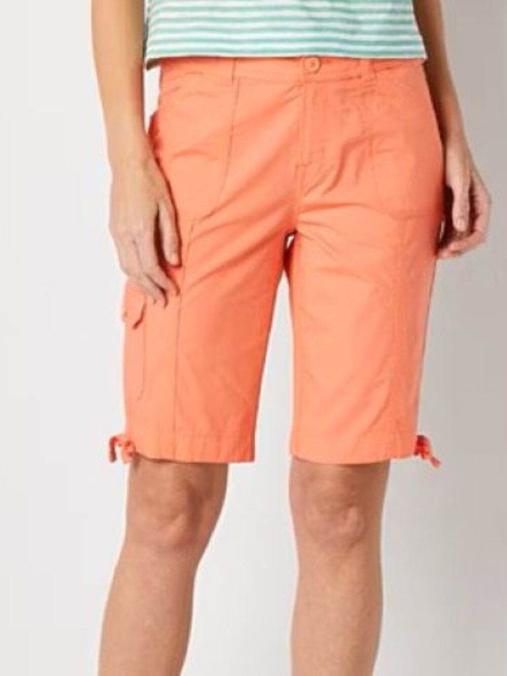 St John's Bay Women's Peach Colored Mid Rise Easy Fit Bermuda Shorts Size 2 NEW
